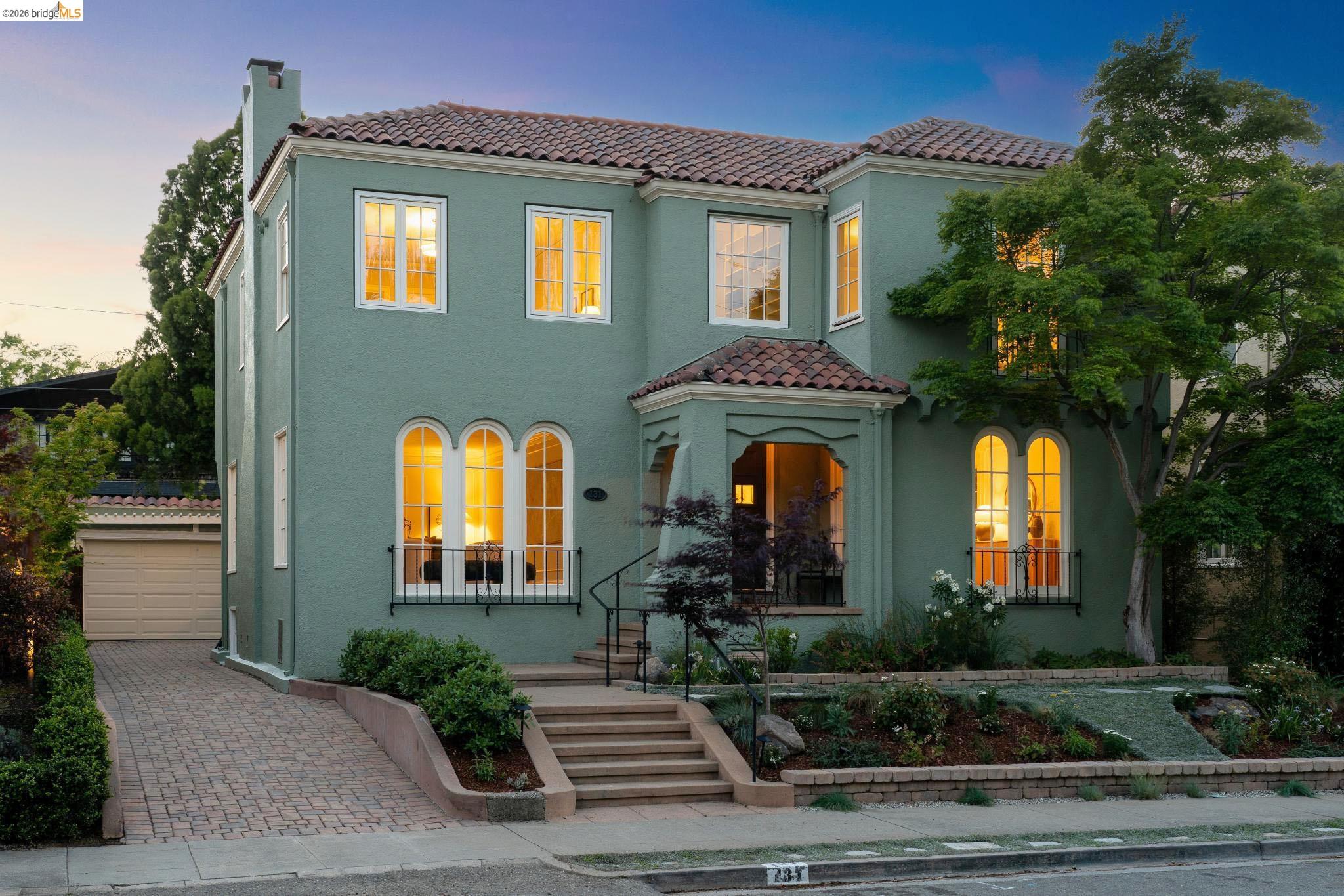 131 Waldo Ave