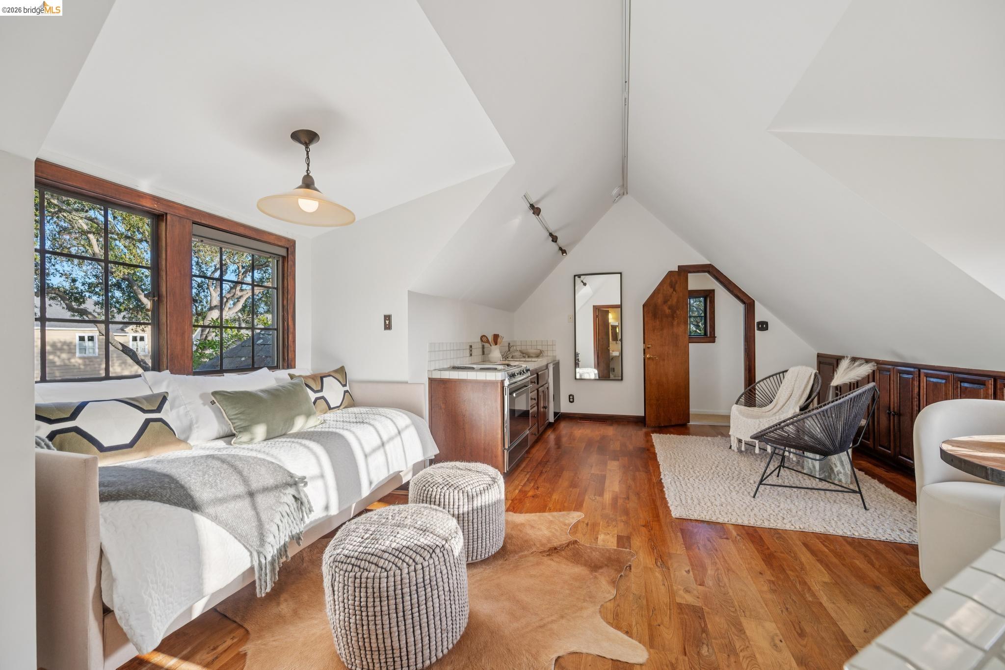52 Glen Alpine Rd