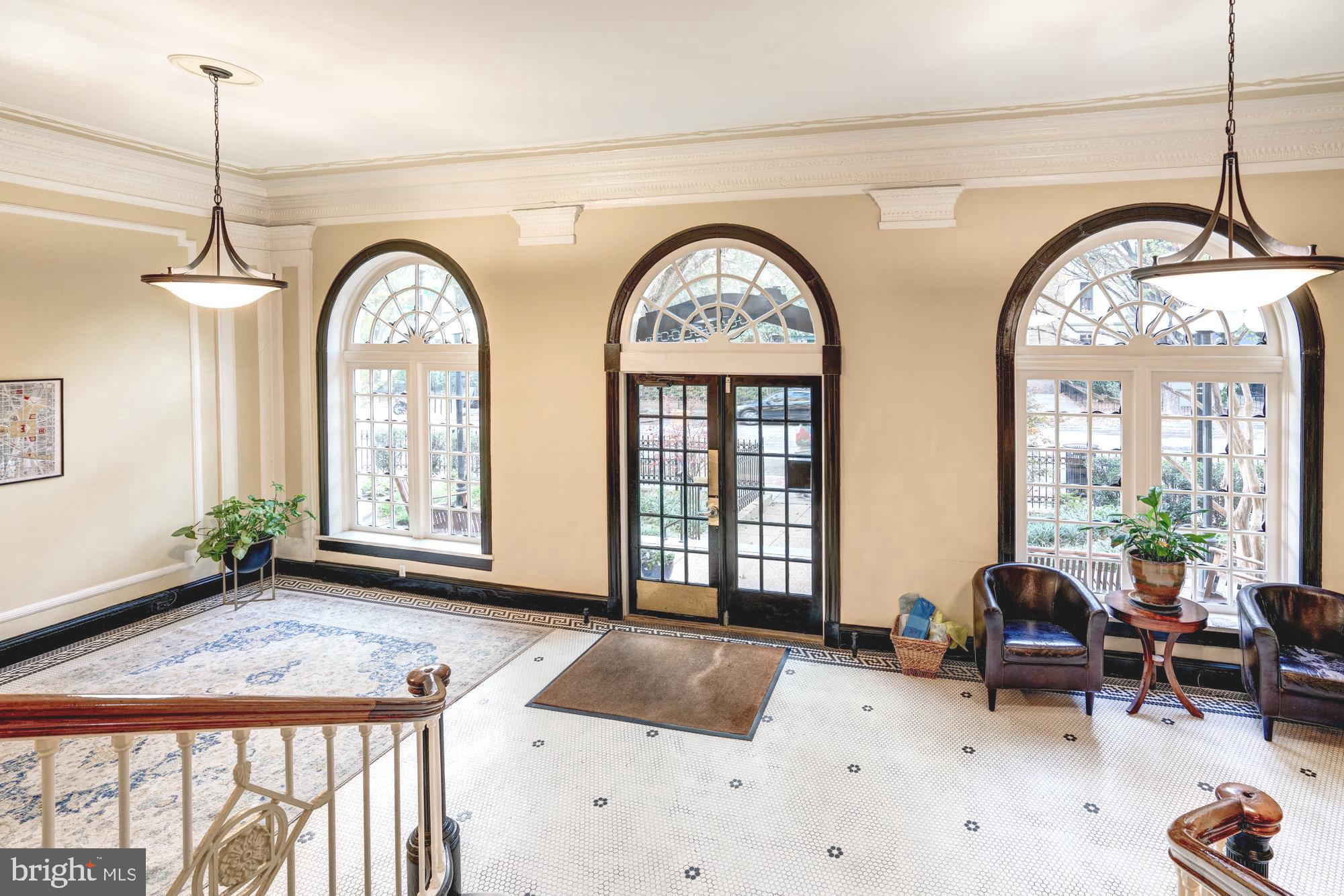 1725 17th STREET NW Unit: 108
