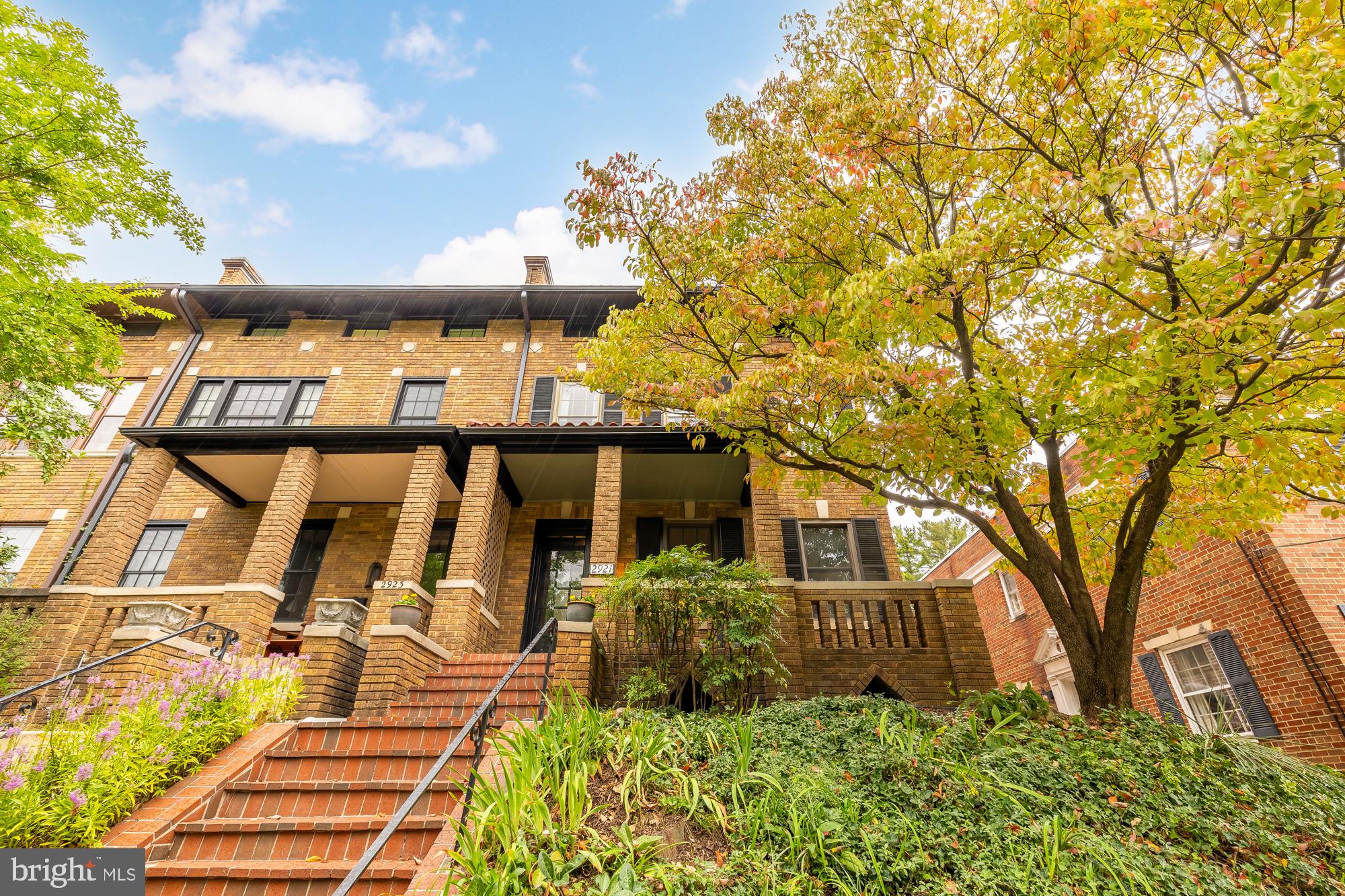 2921 Tilden St NW