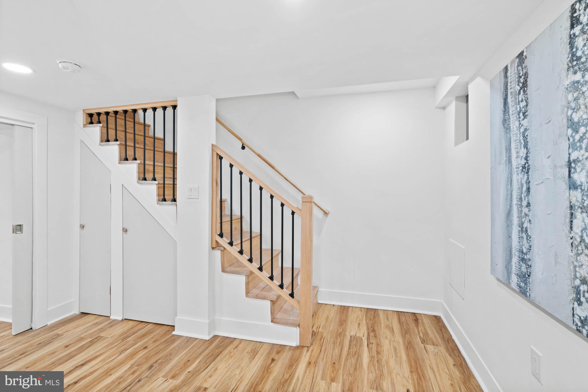 1458 Howard Rd SE