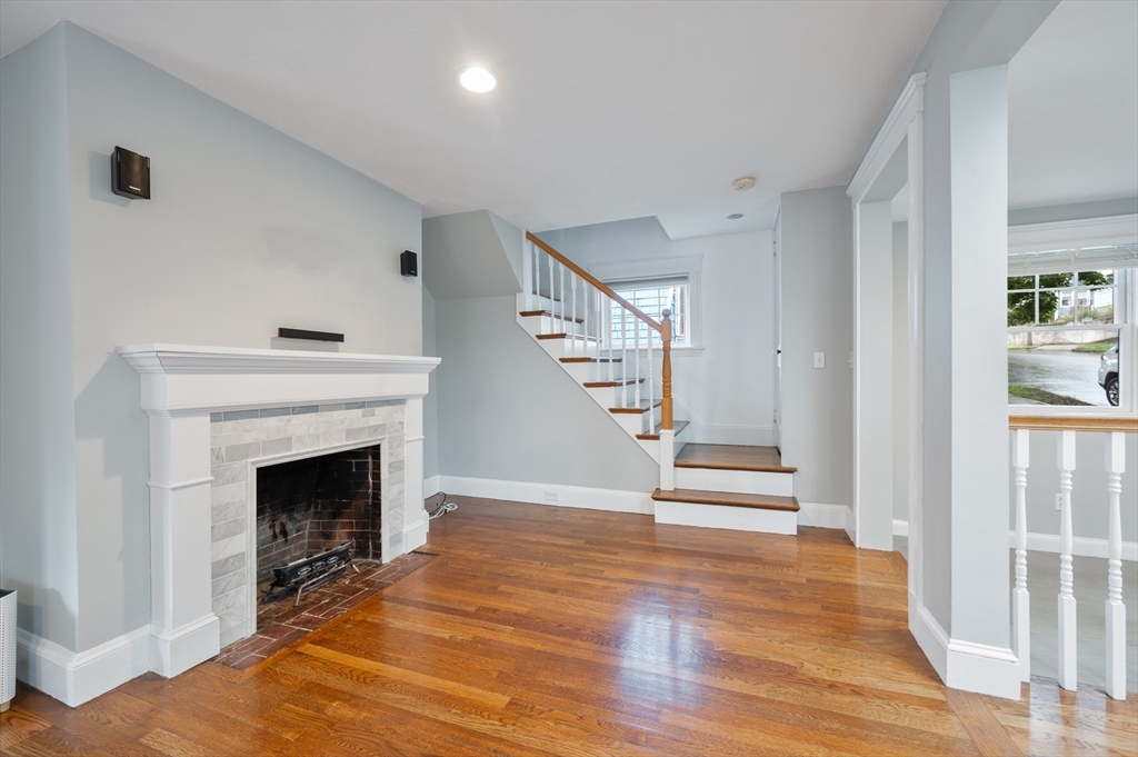 158 Pine St
