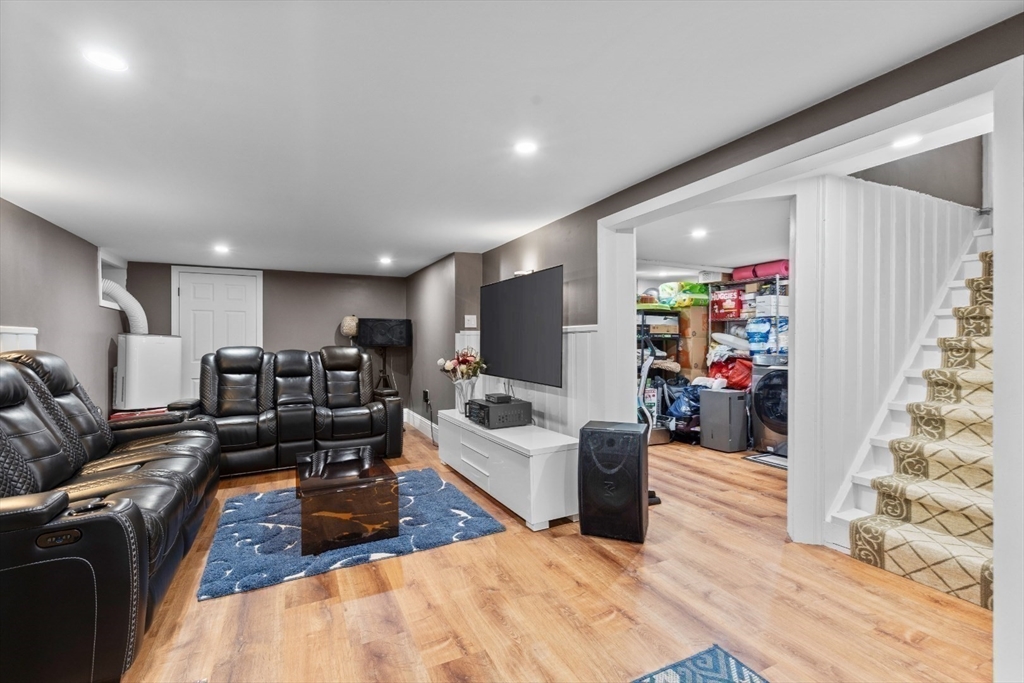 117 Eleanor Dr.