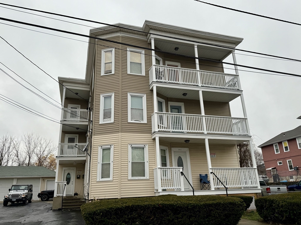 142 Cote Ave