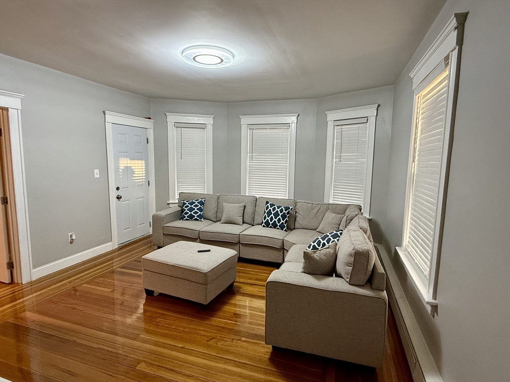 142 Cote Ave