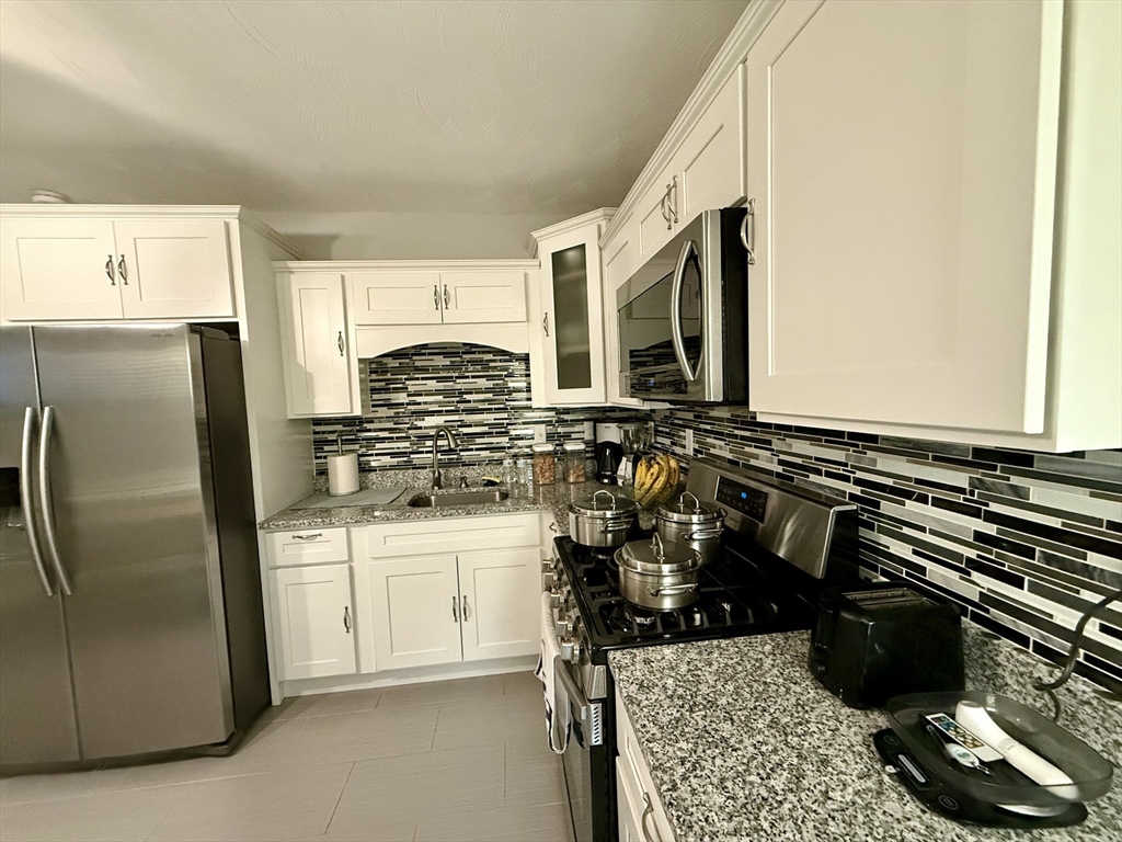 142 Cote Ave