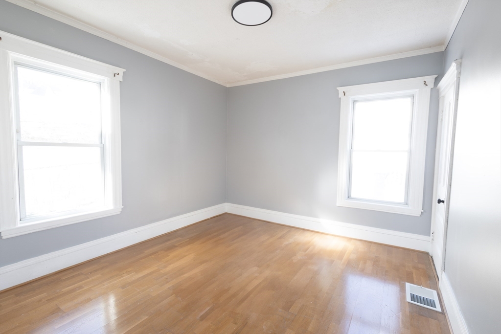 33 Greenbrier St. # 1