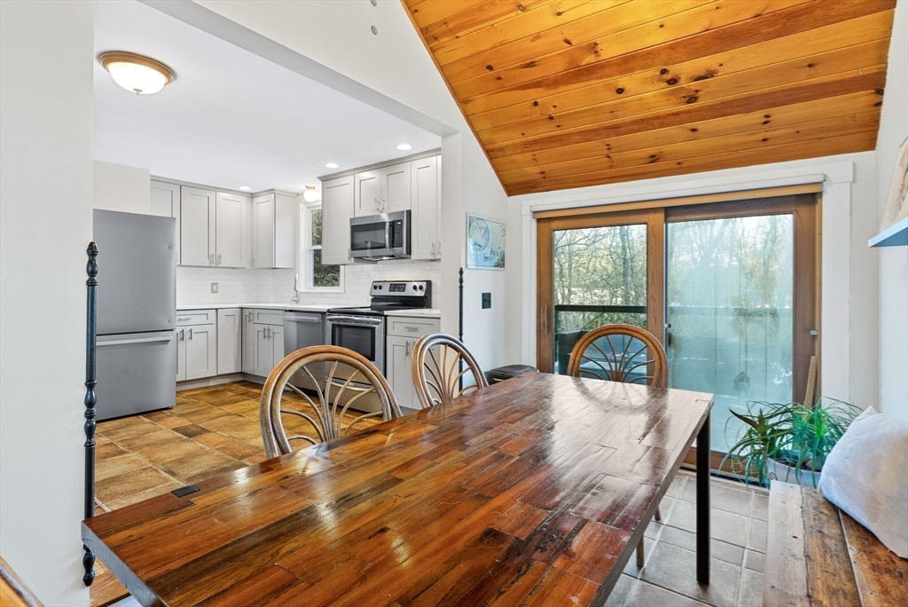 13 Valley View Rd