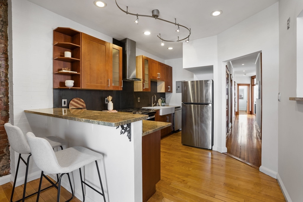502 Talbot Ave # 2