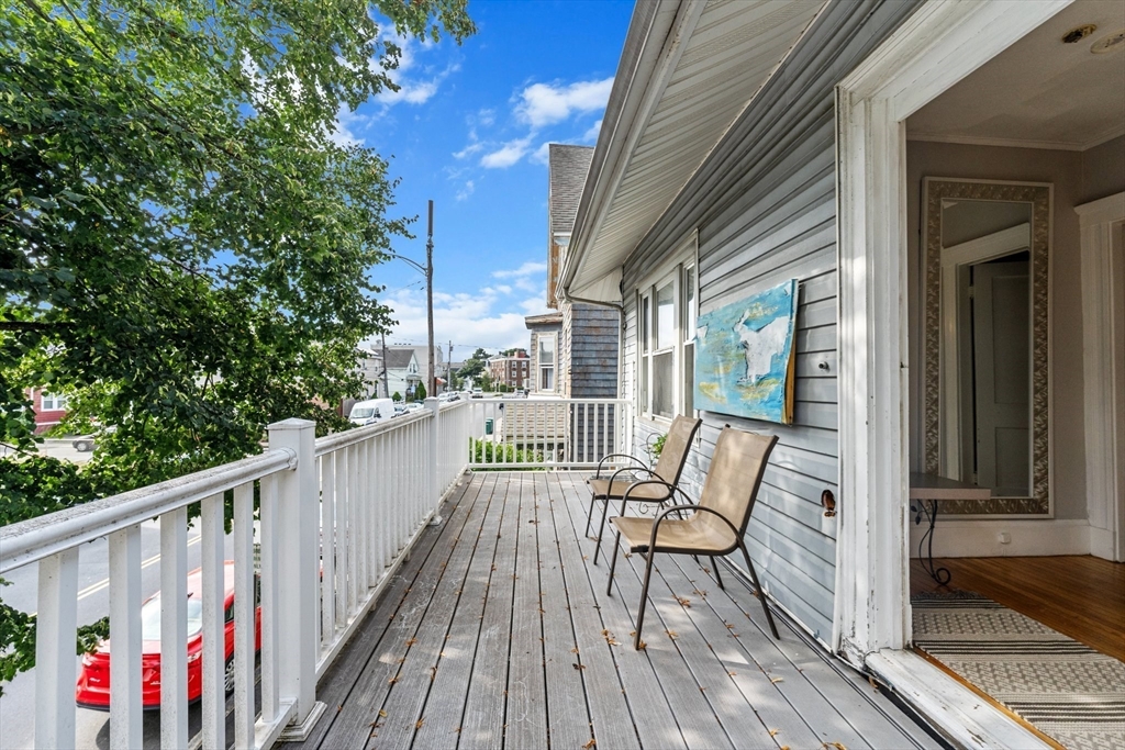 28 Chestnut St. # 2