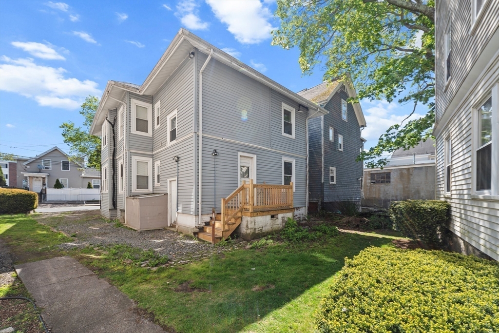 28 Chestnut St. # 2