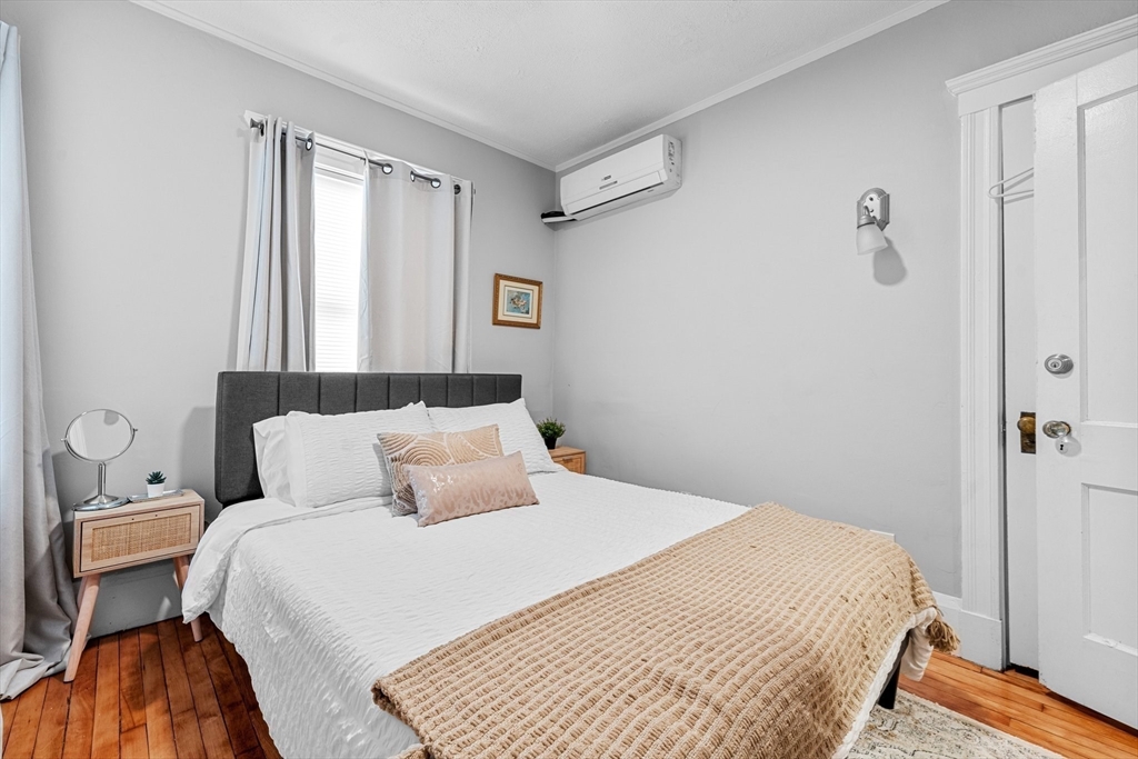 28 Chestnut St. # 2