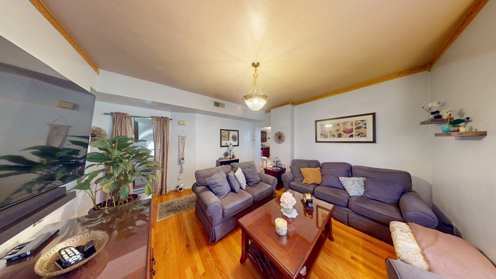 84 Wyman St