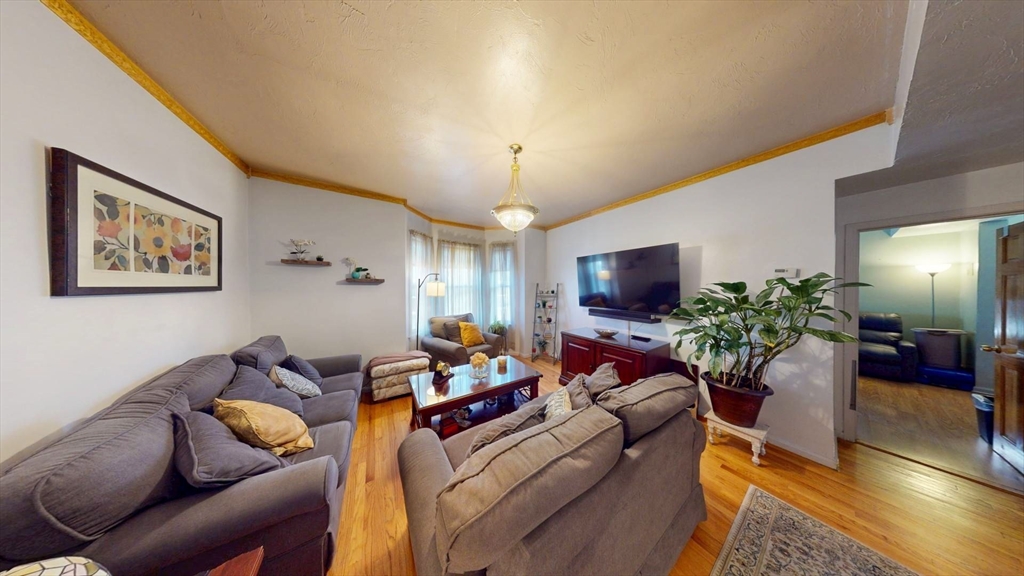 84 Wyman St