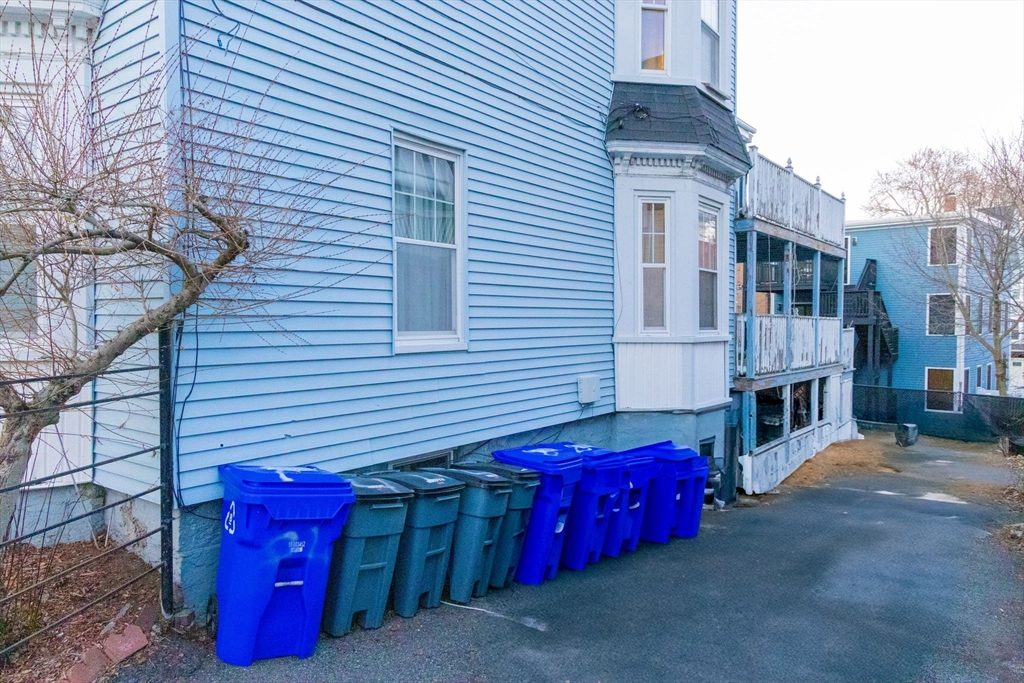 84 Wyman St