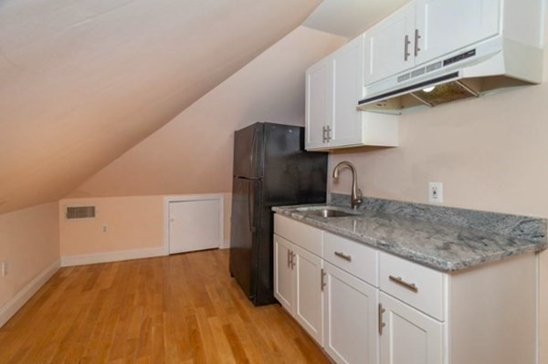 34 Channing St # 3