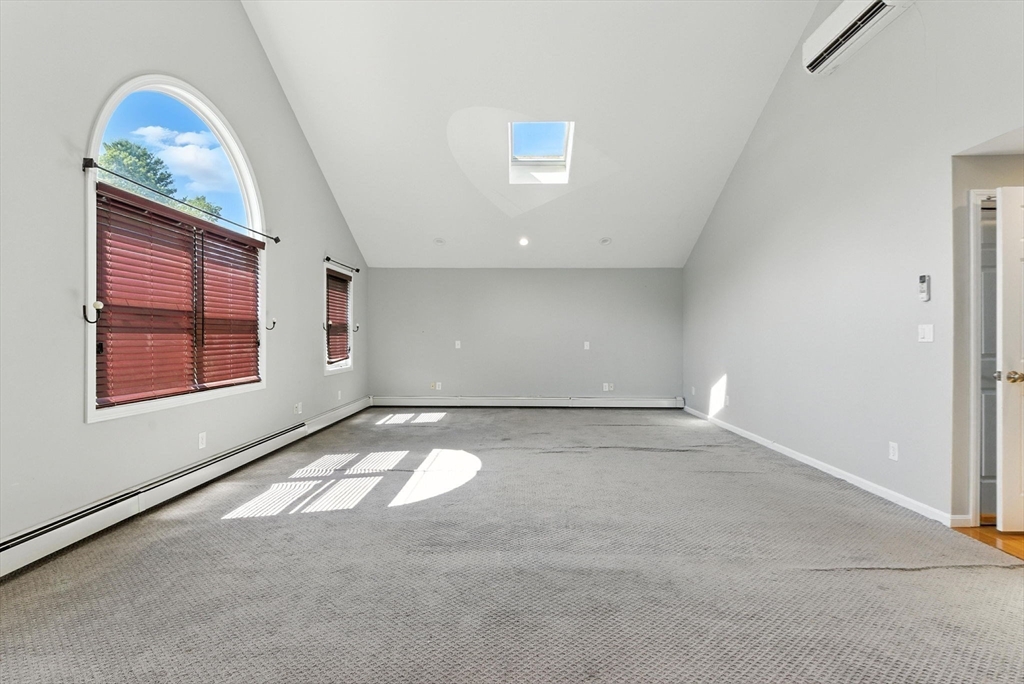 18 Holly Road