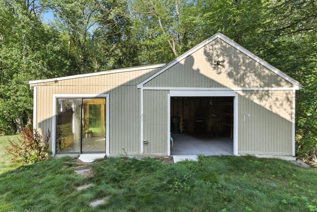 18 Holly Road