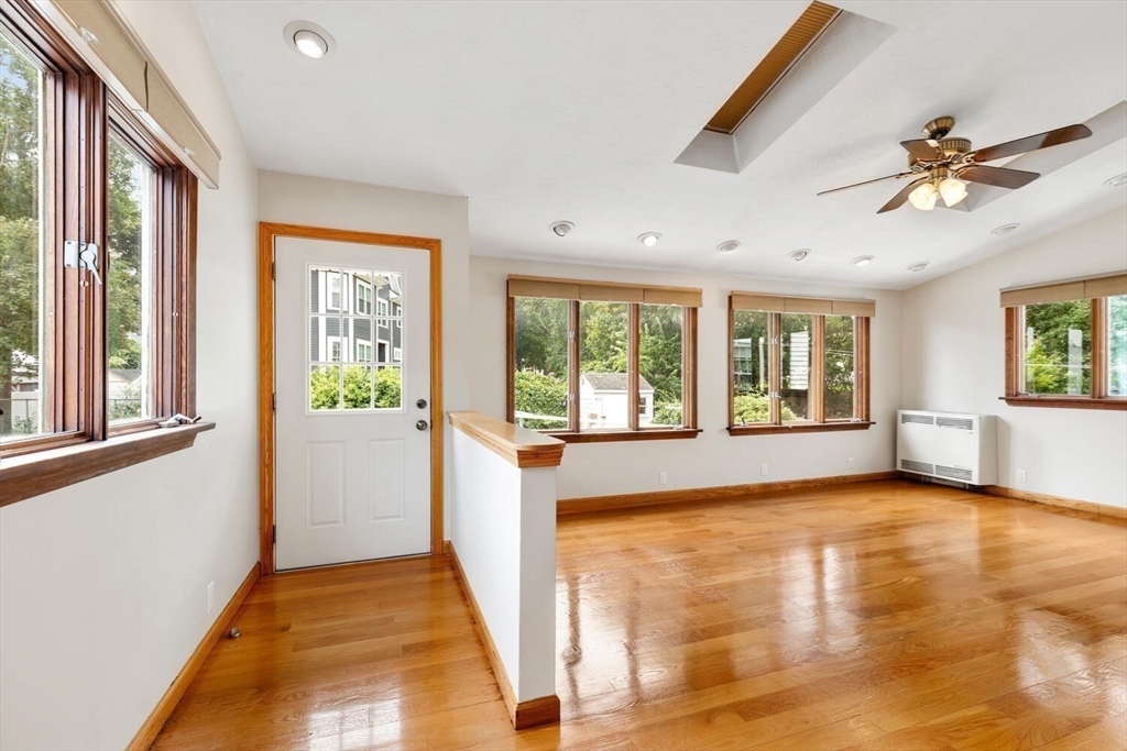 54 Como Rd