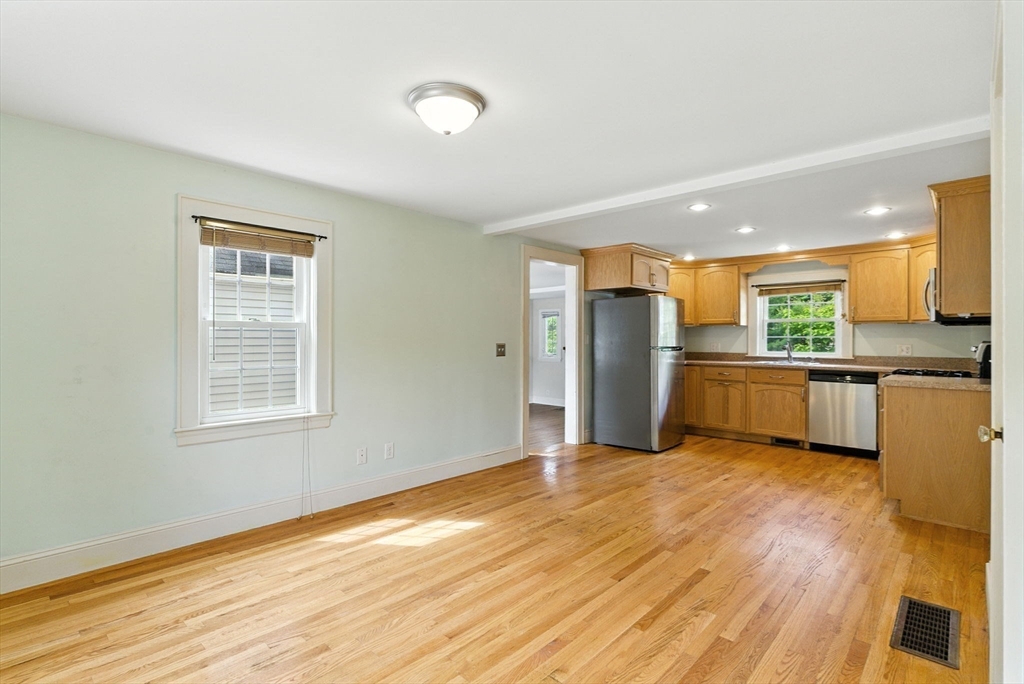 24 Oliver St