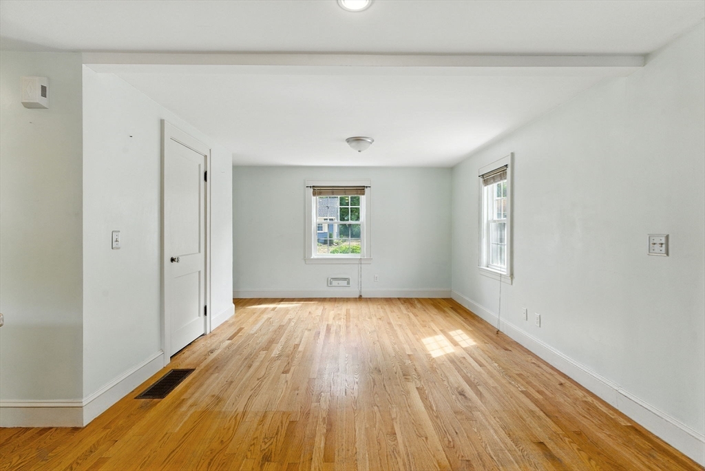 24 Oliver St