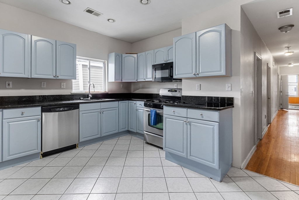 23 Trident Ave # 2