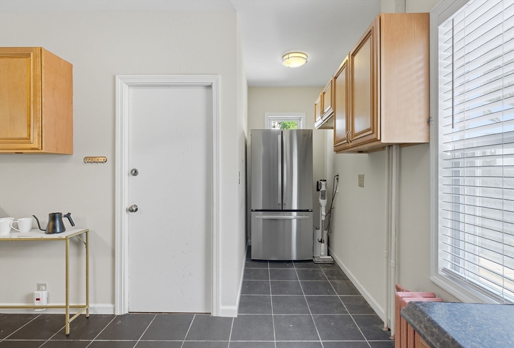 20 Rice St # 2