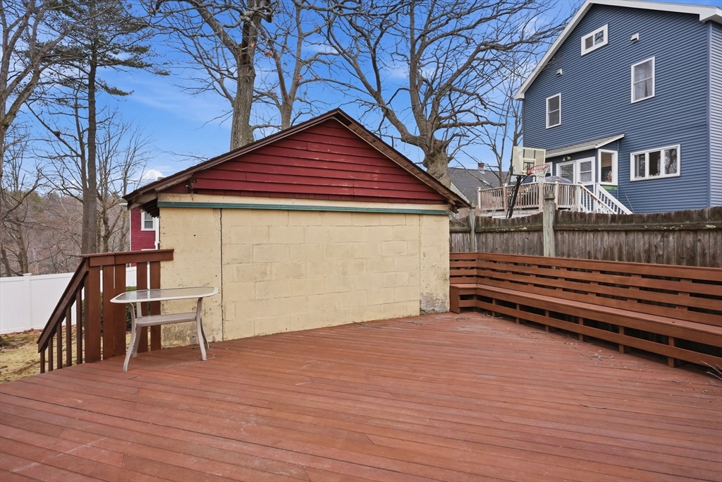 57 Taft St