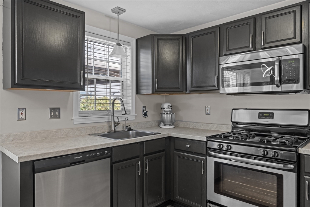 103 Juniper Ln # 103