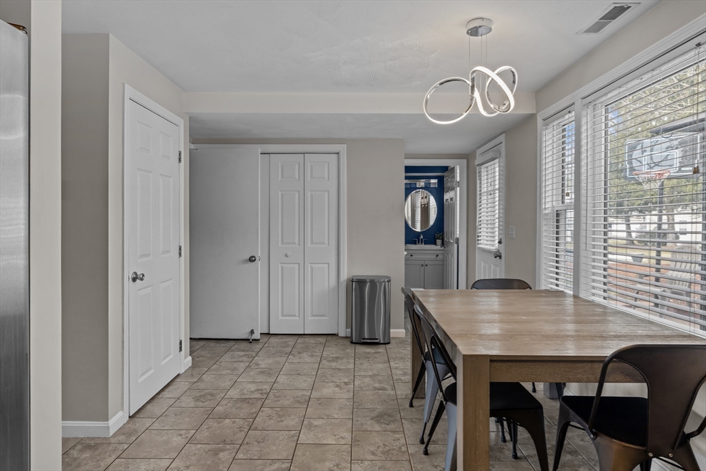 103 Juniper Ln # 103