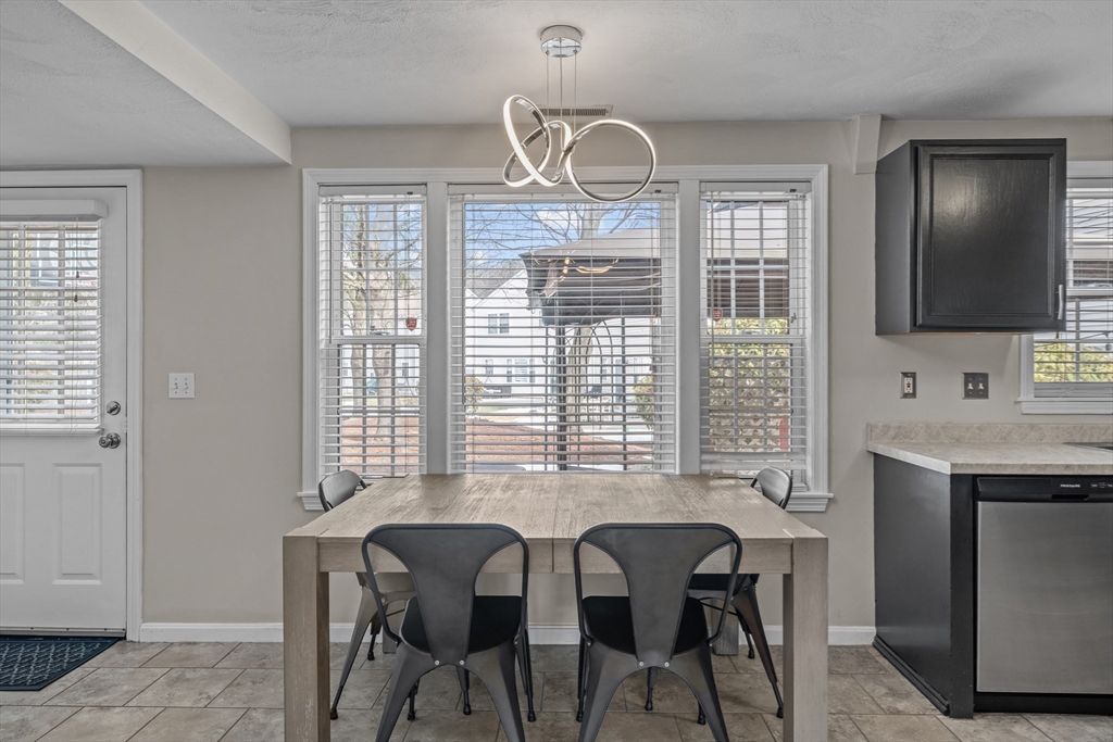 103 Juniper Ln # 103