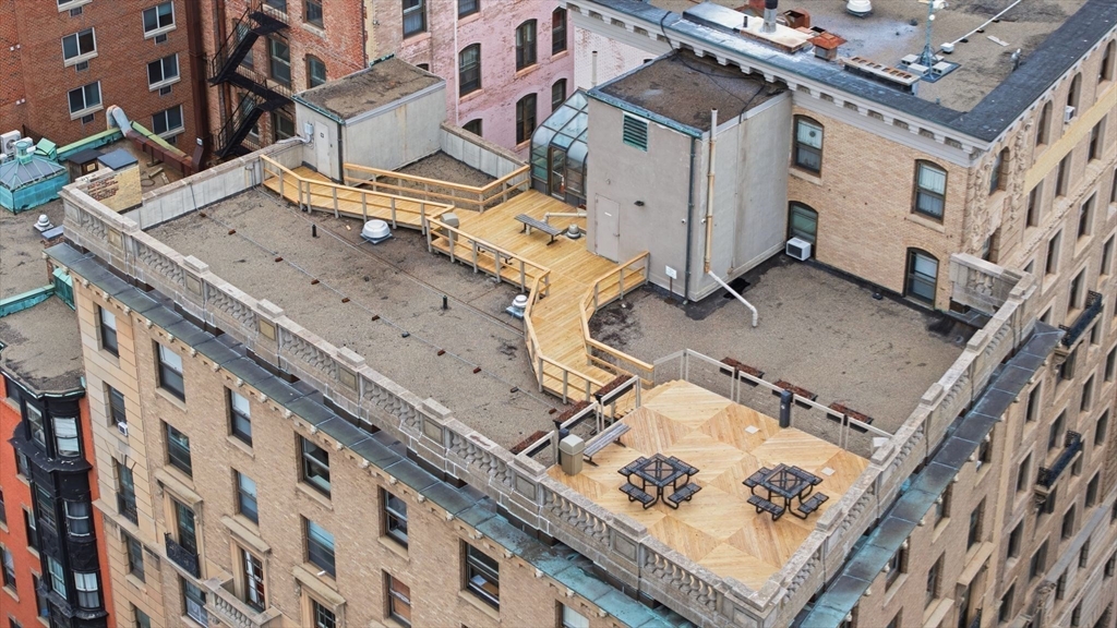 21 Beacon St # 11L