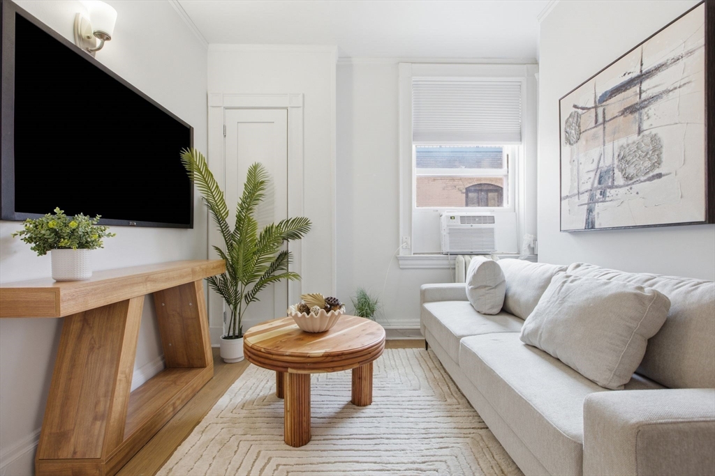 21 Beacon St # 11L