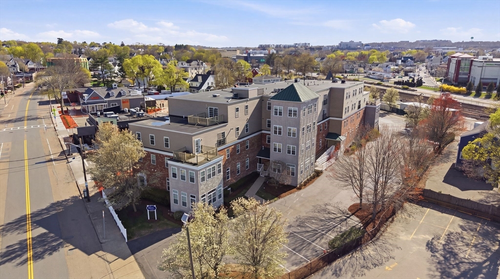 87 Franklin St # 105