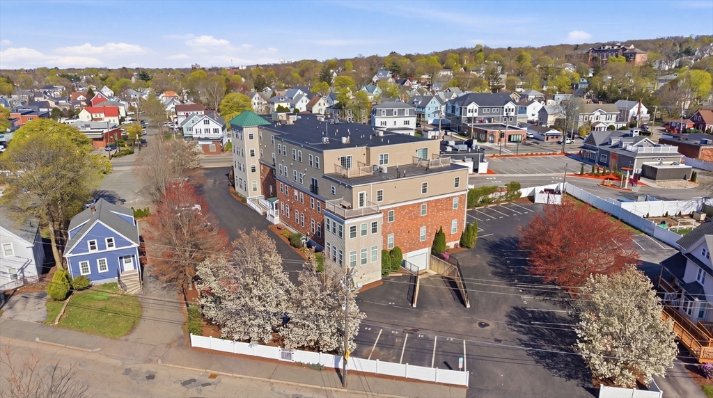 87 Franklin St # 105