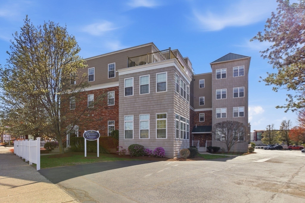 87 Franklin St # 105
