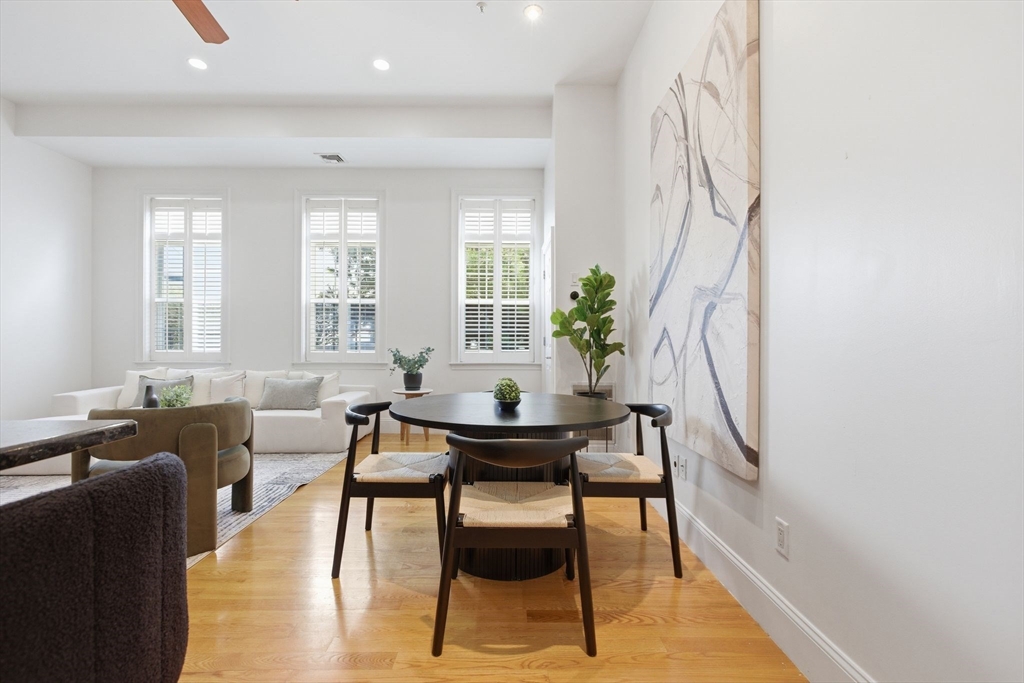 87 Franklin St # 105