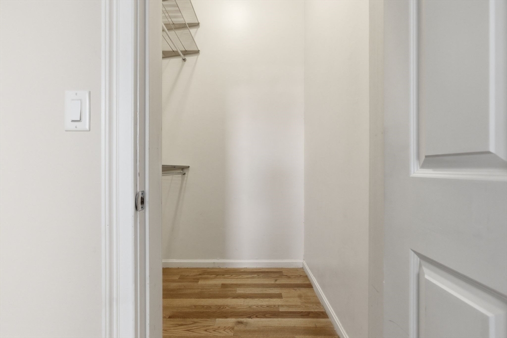 87 Franklin St # 105