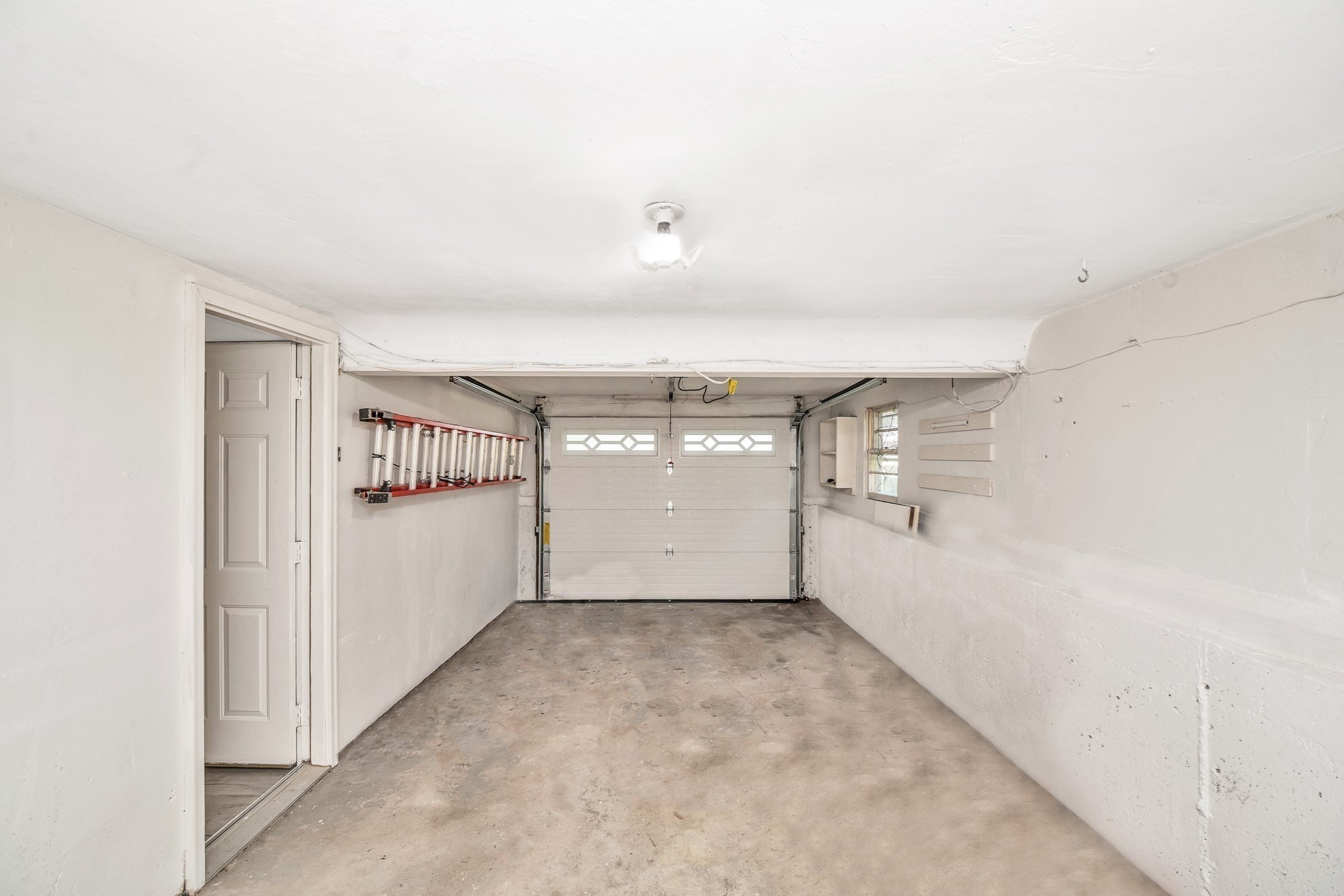 11 Coweeset Dr