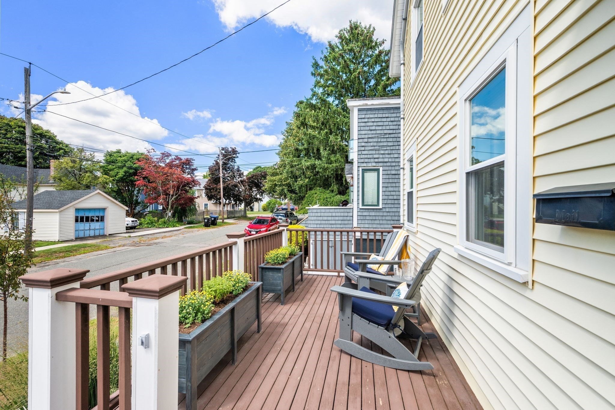 32 Crescent Ave