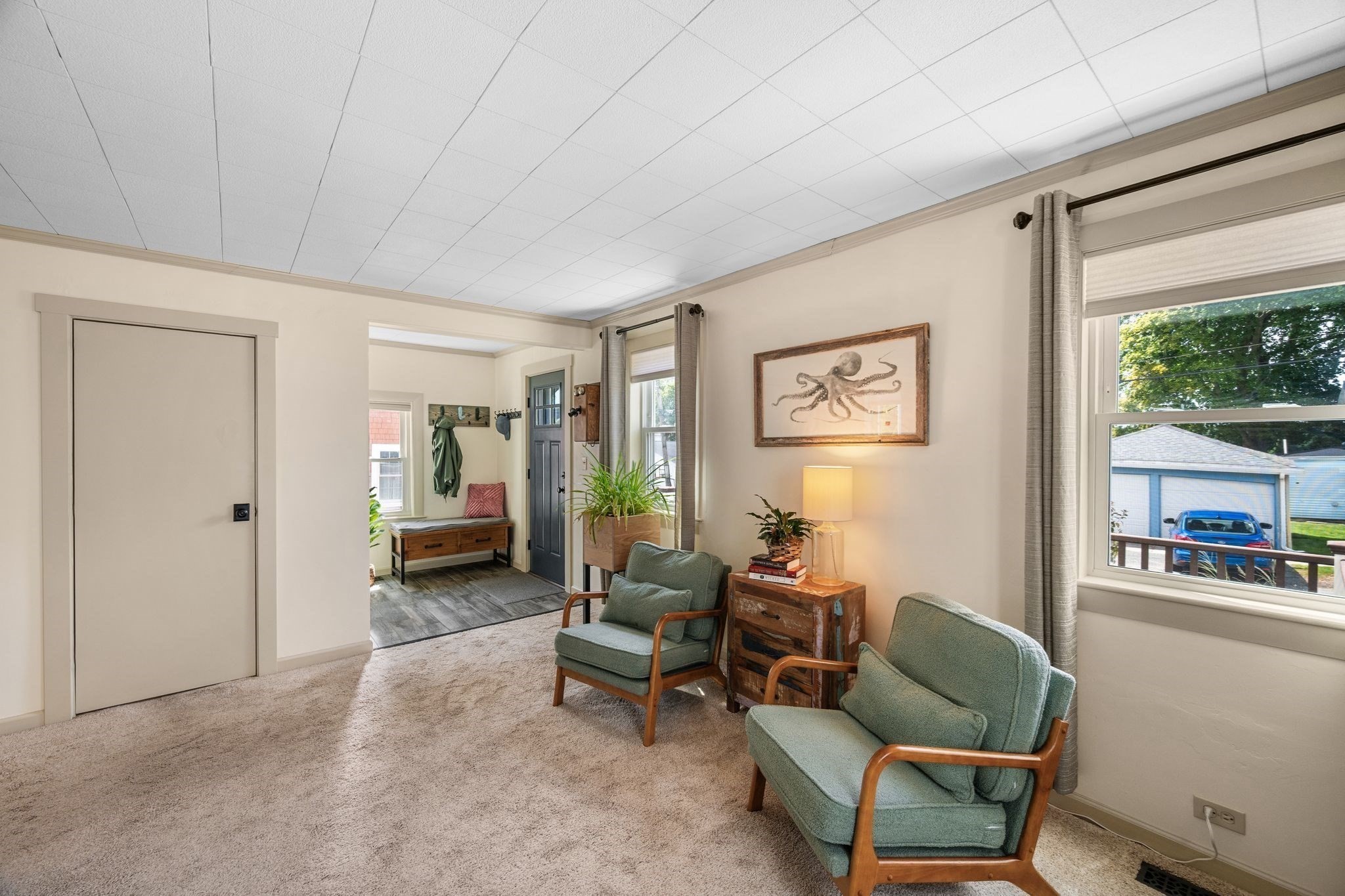 32 Crescent Ave