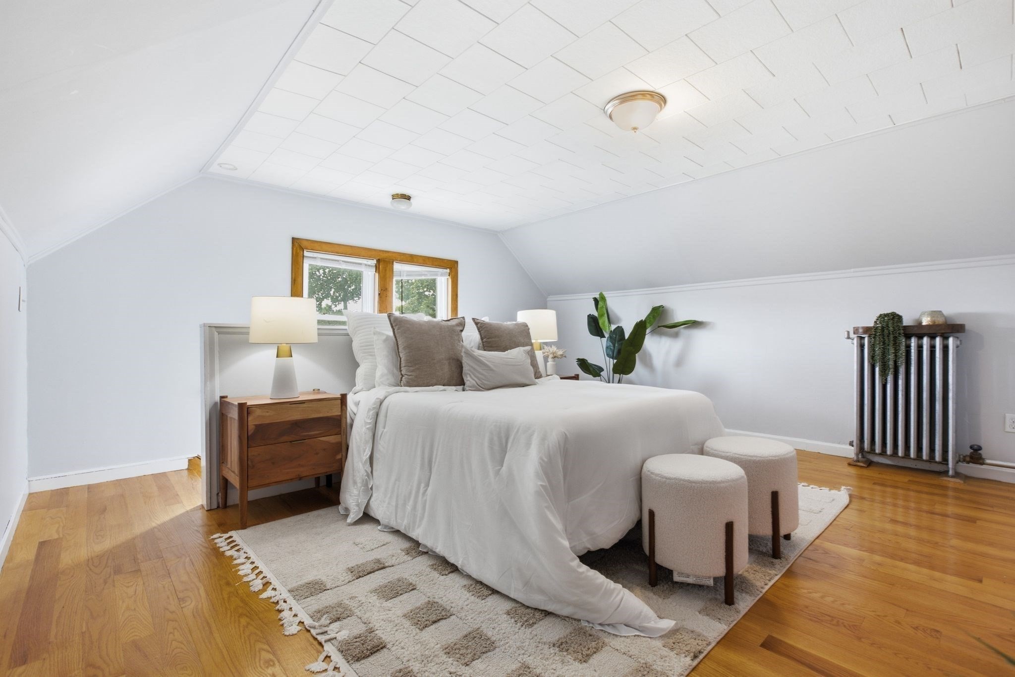 13-15 Carney St