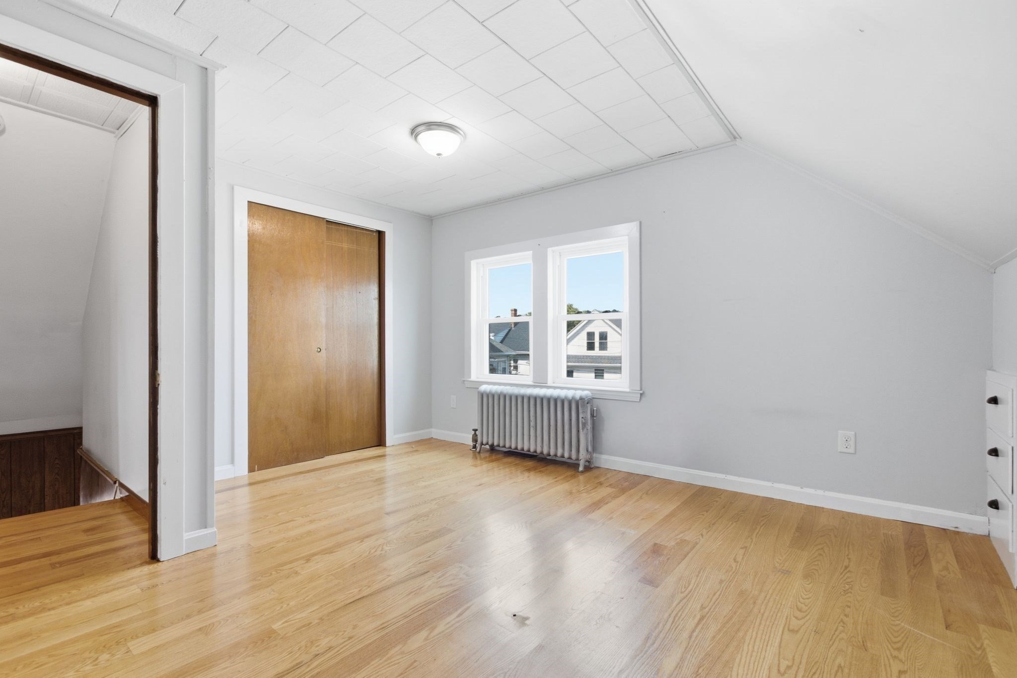 13-15 Carney St