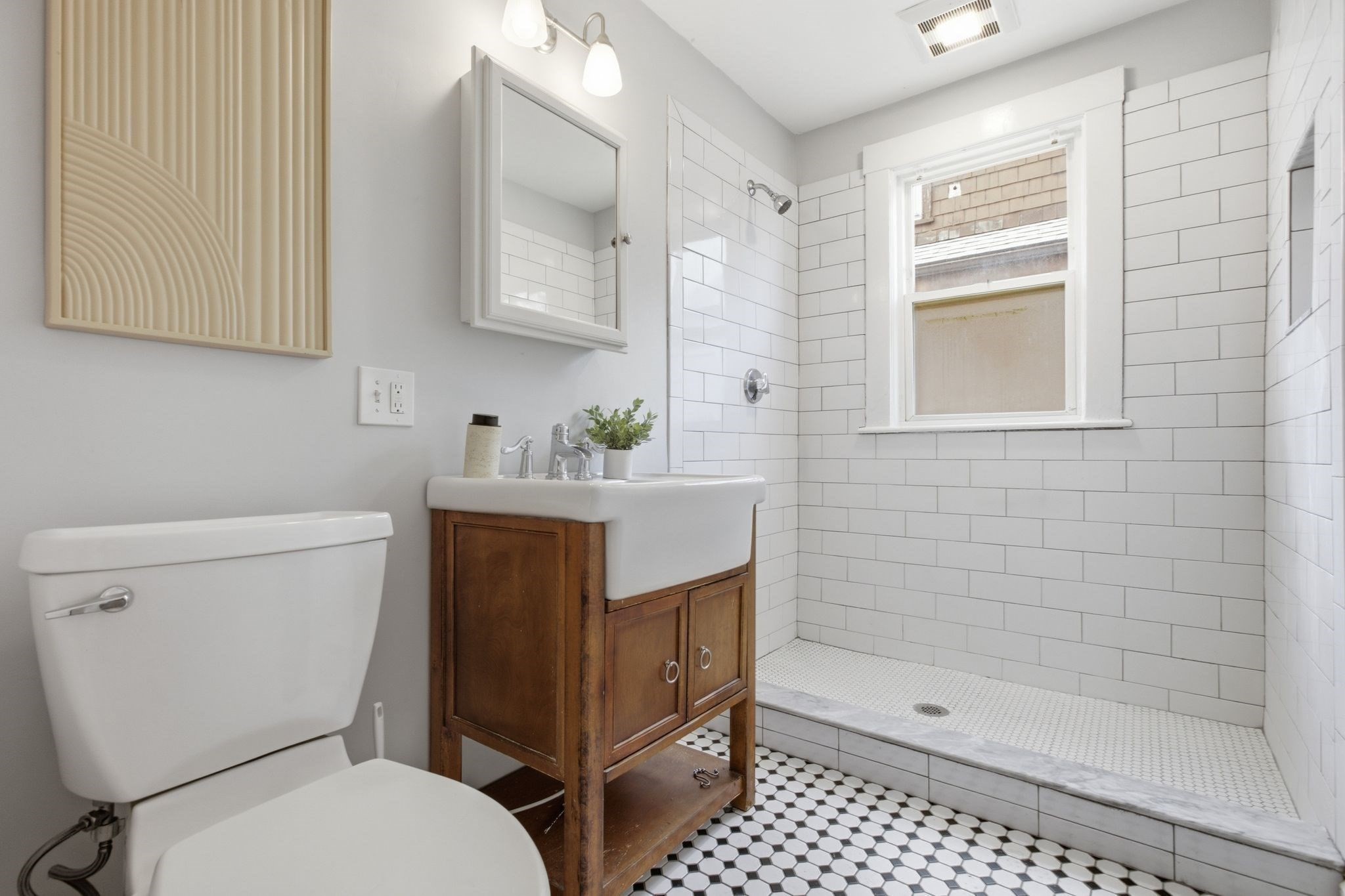 13-15 Carney St