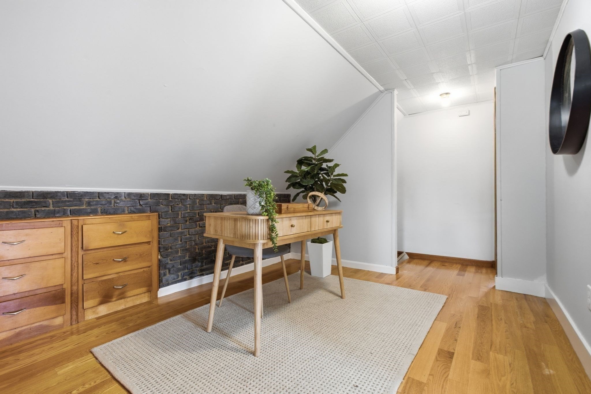 13-15 Carney St