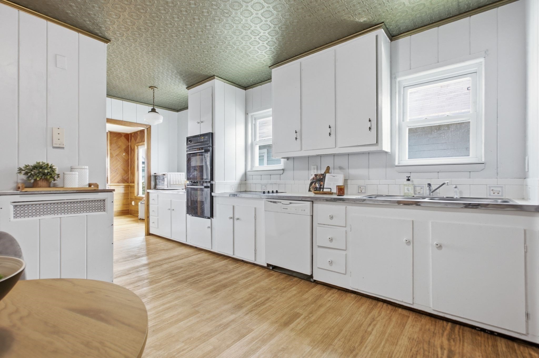 13-15 Carney St