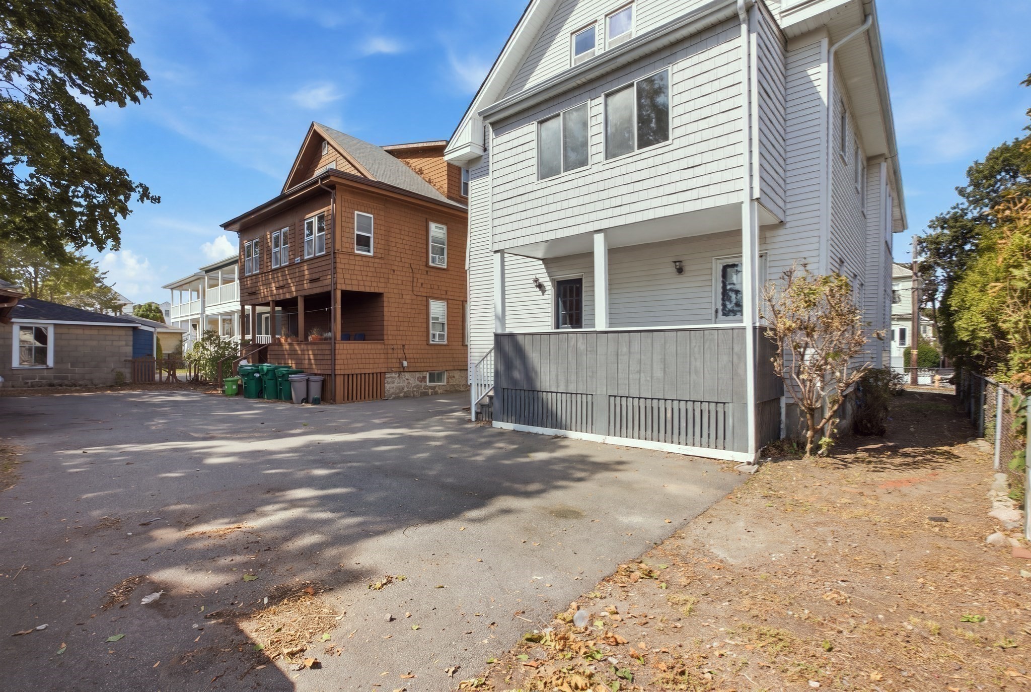 13-15 Carney St