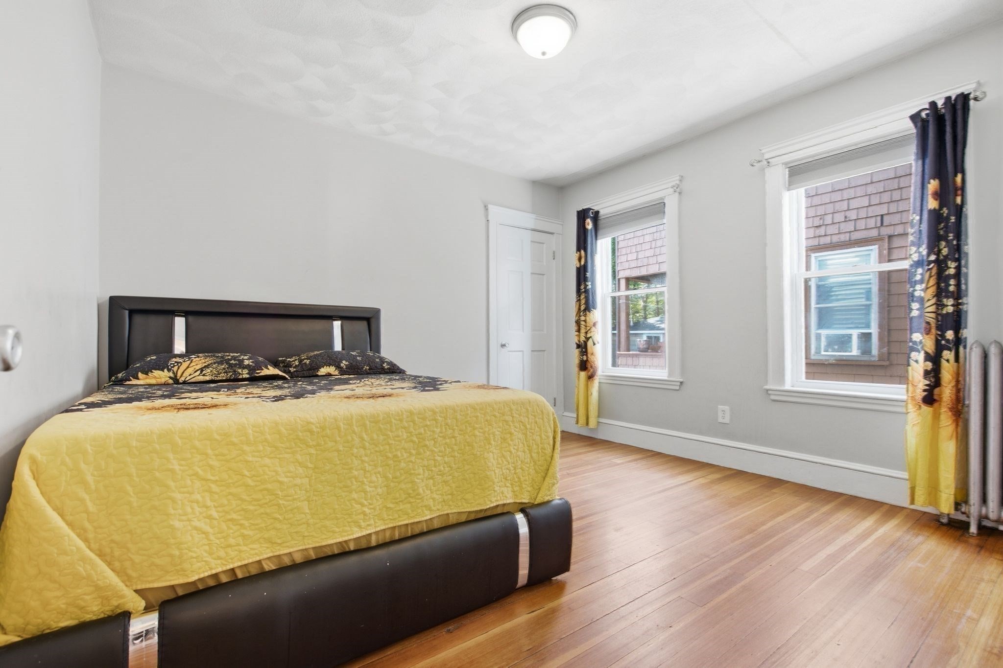 13-15 Carney St