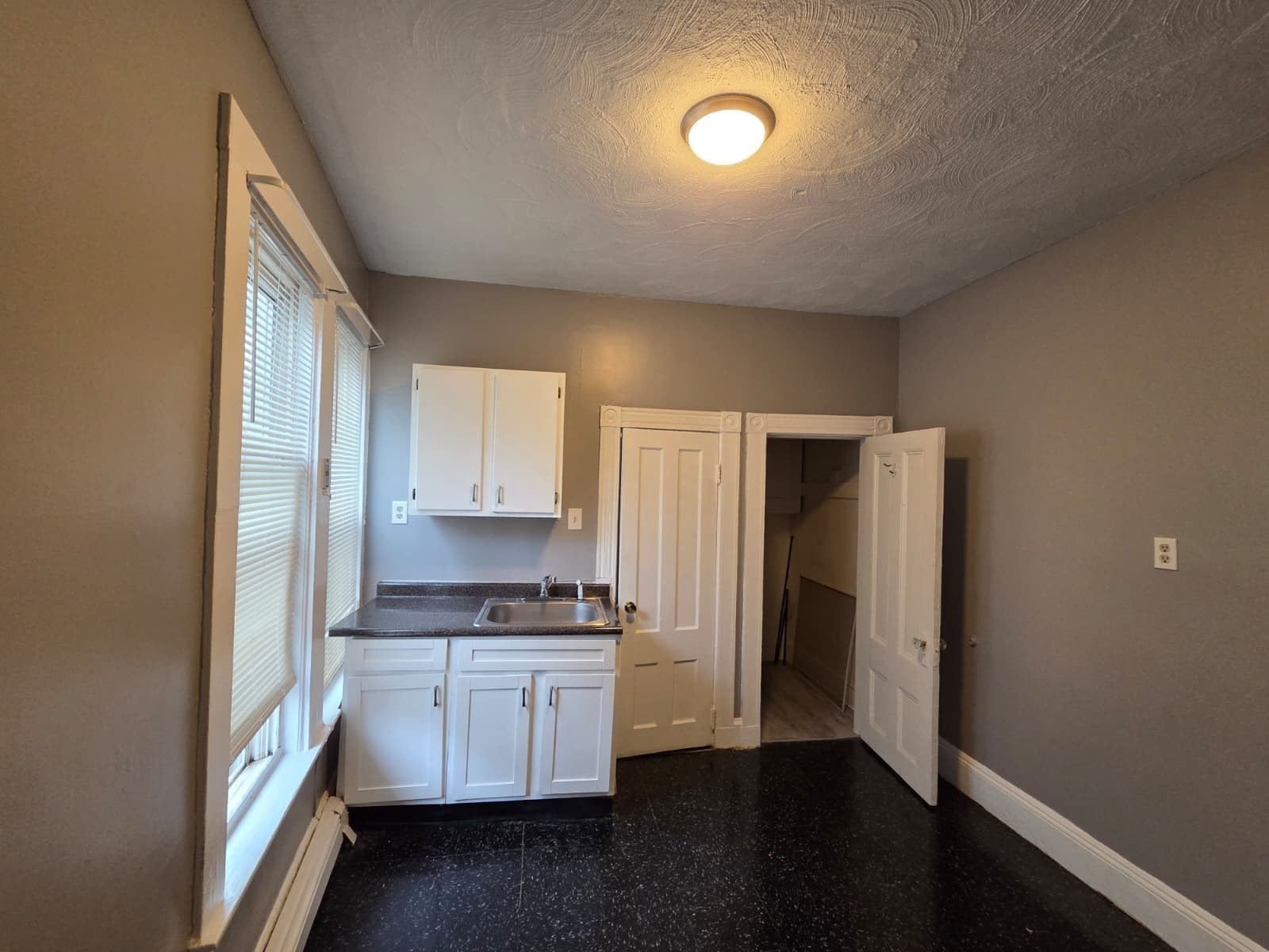59 Cushing Avenue # 1