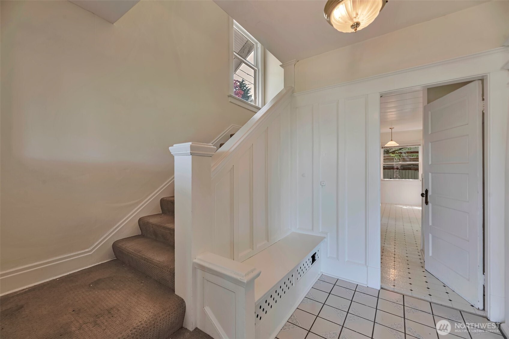 715 W Howe Street